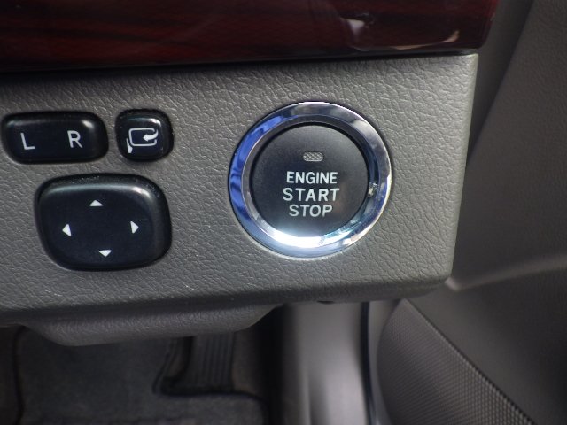 2012 Toyota Mark X